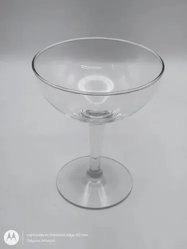 Copa De Champagne Y Vino Vintage De Cristal Facetado Retro — Decoración vintage