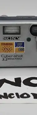Camara Digital Sony Cybershot 3.2mp Dsc-p71 No Sirve Reparar Plateado — Tech vintage, años NOW