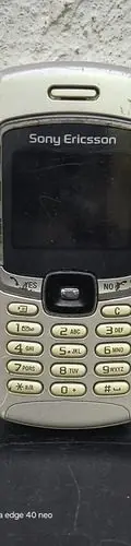 Celular Sony Ericsson T-226m Vintage No Funciona Reparar Plateado — Tech vintage, años 90s (foto 2)