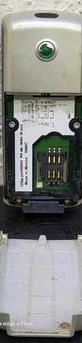 Celular Sony Ericsson T-226m Vintage No Funciona Reparar Plateado — Tech vintage, años 90s (foto 4)