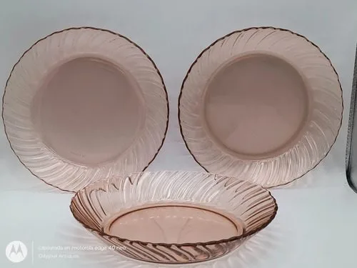 Plato/cuenco Fortecrisa Vidrio Rosa Vintage 70's Lote 3pz Rosa Pálido Platos/cuencos Fortecrisa Vidrio Rosa Remolino 21cm Vintage 70's Lote 3pz — Decoración vintage, años 70s