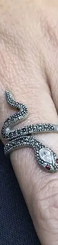 Anillo De Serpiente En Plata Ley .925 Con Marquesita Vintage Plateado 8 — Coleccionables vintage
