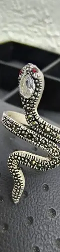 Anillo De Serpiente En Plata Ley .925 Con Marquesita Vintage Plateado 8 — Coleccionables vintage (foto 4)