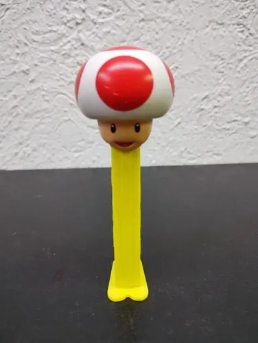 Dispensador Pez Coleccionable Nintendo Super Mario Toad — Gaming vintage, años NOW