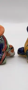 Par De Saleros Cerámica De Talavera Panchito Durmiendo 7cm Multicolor — Decoración vintage