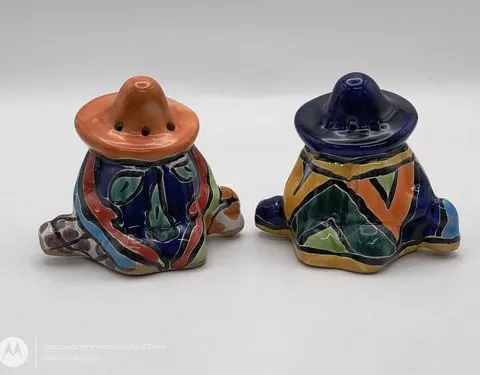 Par De Saleros Cerámica De Talavera Panchito Durmiendo 7cm Multicolor