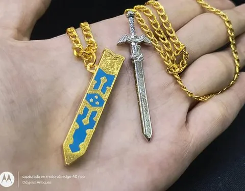 Collar Colgante Espada De Link Of Zelda Nintendo Dorado Con Azul