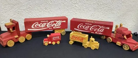 Lote Coca Cola Camiones De Madera 4-pack Varios Tamaños