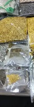 Lote Insumos De Bisuteria Cadena Dijes Ganchos Argollas 8kg — Coleccionables vintage (foto 9)