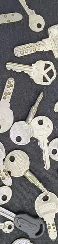 Lote 45 Llaves De Metal Usadas — Coleccionables vintage (foto 3)