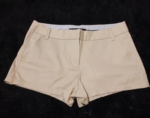 Short Corto Zara Para Mujer Color Caqui Talla 28 Usado Caqui Liso 28
