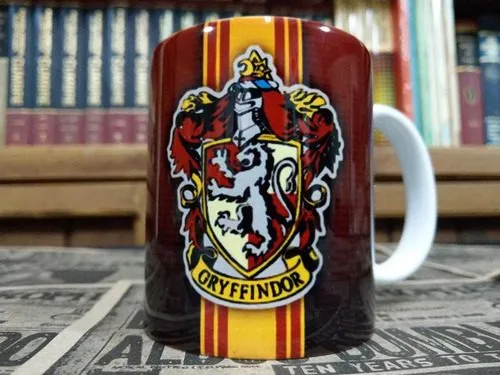 Taza Cerámica Harry Potter Gryffindor 11oz 325ml Rojo Gryffindor — Decoración vintage, años NOW