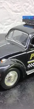 Volkswagen Beetle Policía Escala 1:32 Metalico 12cm Usado Negro — Coleccionables vintage