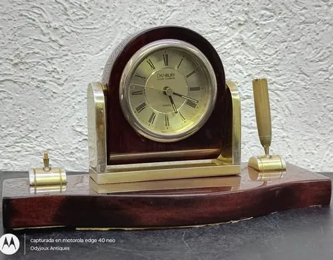 Reloj Ejecutivo De Mesa Danbury Madera Palo De Rosa Vintage Caoba