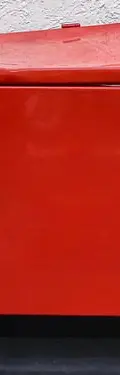 Coca Cola Caja Metálica Roja La Tiendita A Tu Casa Golpeada Coca Cola Caja Metálica Roja  De La Tiendita A Tu Casa  Con Detalle — Coleccionables vintage, años NOW (foto 8)