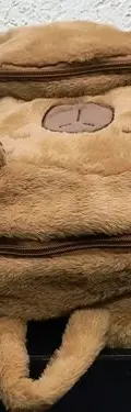 Mochila De Peluche Capibara Bolso De Felpa Kawaii 30cm Café Peluche — Coleccionables vintage, años NOW (foto 7)