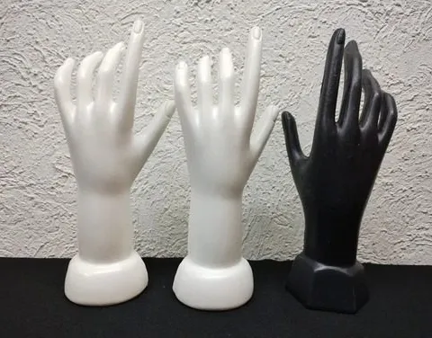 Exhibidores De Mano Plástico Para Anillo Pulsera 3pzas Usado Blanco