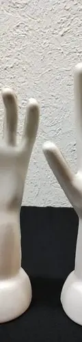 Exhibidores De Mano Plástico Para Anillo Pulsera 3pzas Usado Blanco — Coleccionables vintage (foto 4)