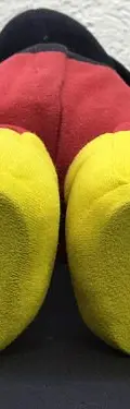 Peluche Mickey Mouse Con Rosa Waldo's Dolar Mart No Funciona Negro Con Rojo Y Amarillo — Coleccionables vintage, años 90s (foto 5)