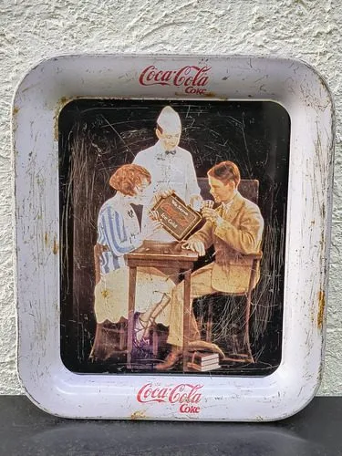 Mini Charola Metalica Coca Cola Vintage Antigua Blanca 19cm — Decoración vintage, años 80s