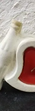 Figura Cerámica Botella Coca Cola Con Vela De Corazon Usado — Coleccionables vintage (foto 2)