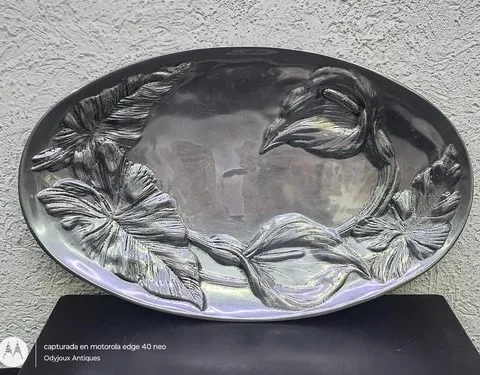Bandeja Charola Ovalada Claveles De Pewter Decoración 36.5cm Plateado