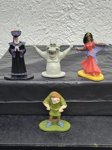 Set Figuras El Jorobado De Notre Dame Disney Kellogs 4-pack