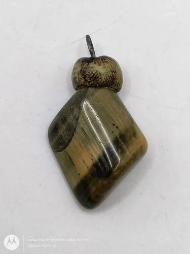 Dije De Cuarzo Ojo De Tigre Forma Rombo Antiguo 3.5cm Ocre — Coleccionables vintage